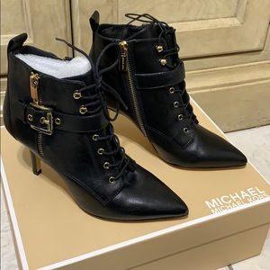MICHAEL Michael Kors Black leather boots